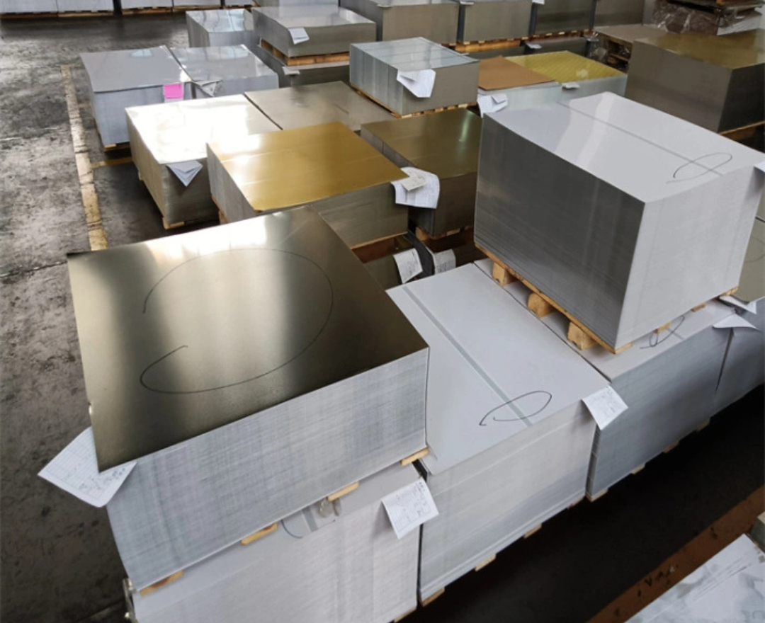 Wij werken uitsluitend met gerecycleerd metaal dat 100% herbruikbaar is — een bewuste keuze voor duurzaamheid, zonder in te boeten op kwaliteit.